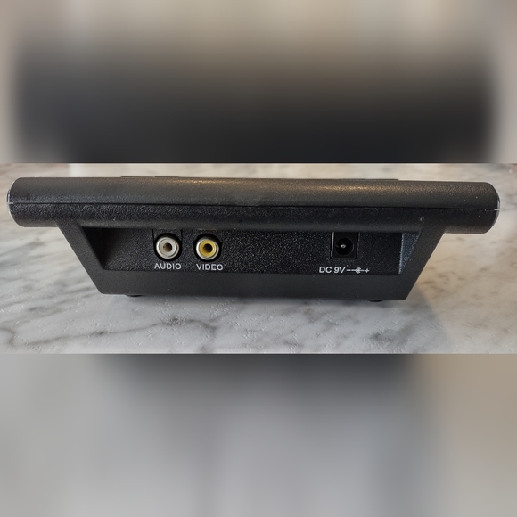 ATARI FLASHBACK MINI 7800 Vintage Classic Game Console - Picture 7 of 9